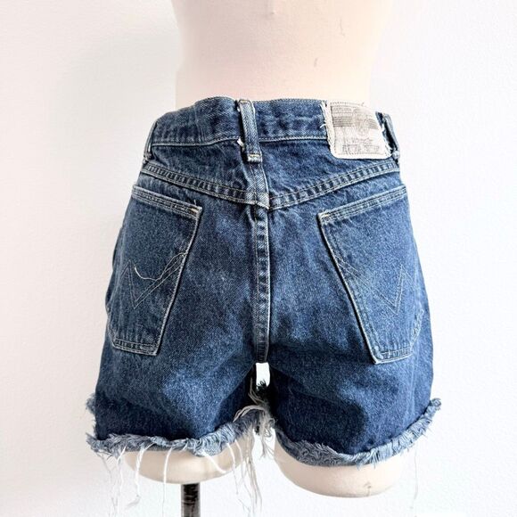 Vintage Wrangler Medium Wash Shorts High Waisted Cutoff 28”-29” - Picture 3 of 7